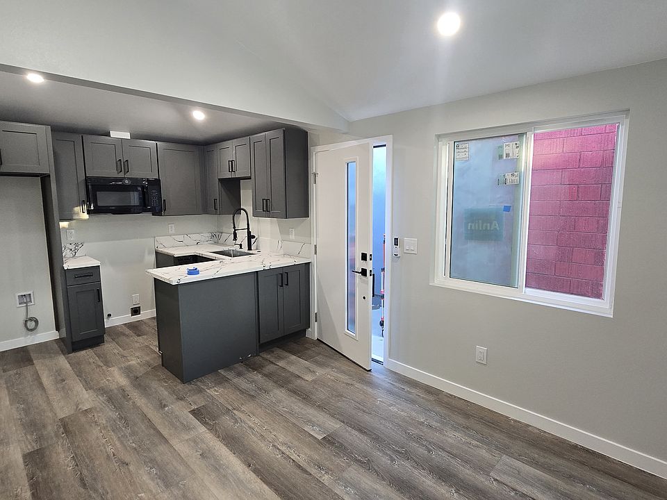 Living room open to kitchen