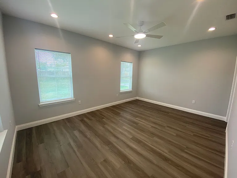 2936 Hall Ave — Photo 9