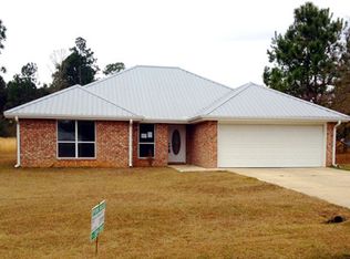 7 Dixie Landing Rd, Hattiesburg, MS 39401