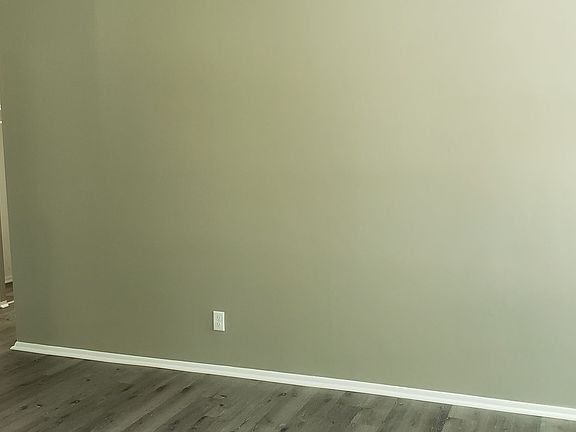 3rd image of 1501 W Blvd