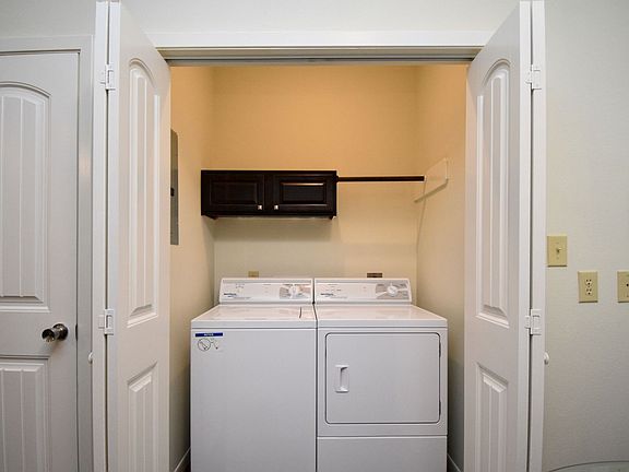 5th image of 210 Northcross St #108