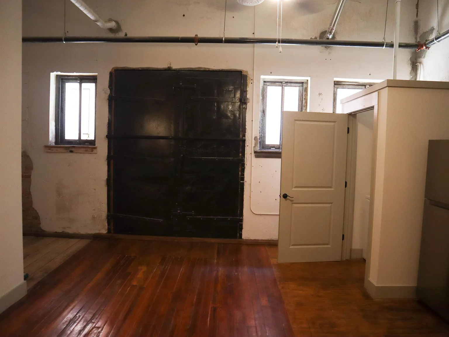 2 bed, 1048 sqft, $1,400 — Photo 3