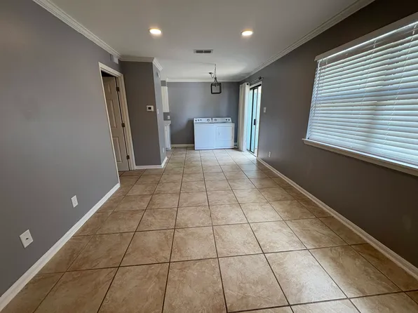 402 E Evans St, Bainbridge, GA 39819