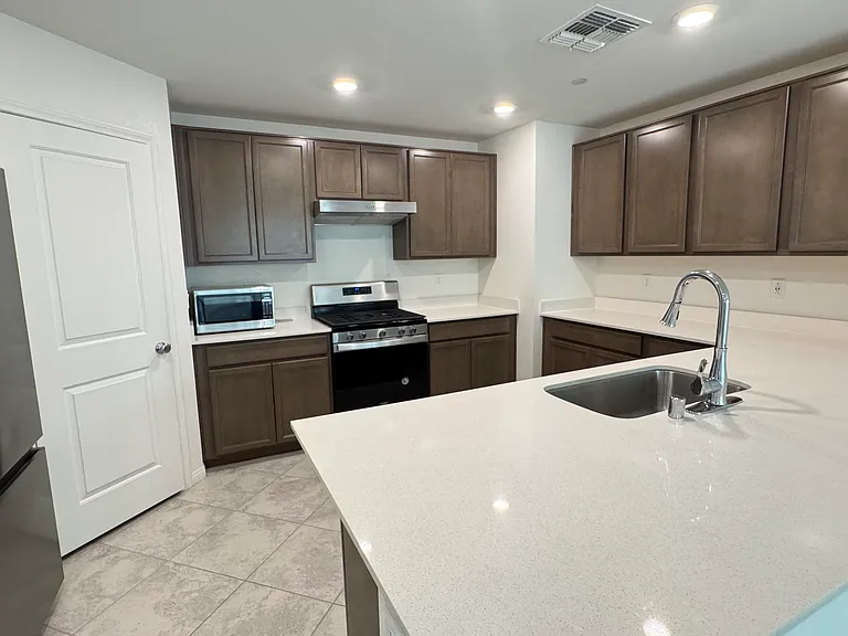 3535 Montepulciano Ln — Photo 5