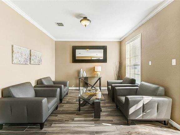 5th image of 1619 Willow Ln