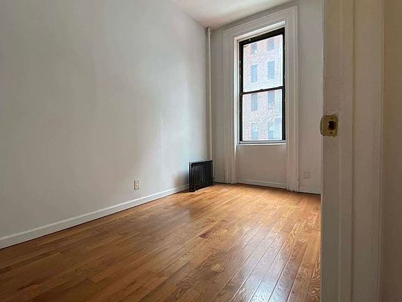3rd image of 163 E 33rd St #2L
