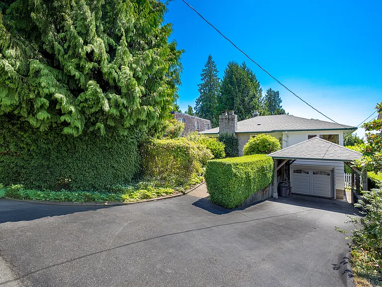 2226 Haywood Ave — Photo 15