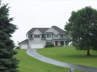 585 73rd St NW, Rochester, MN 55901