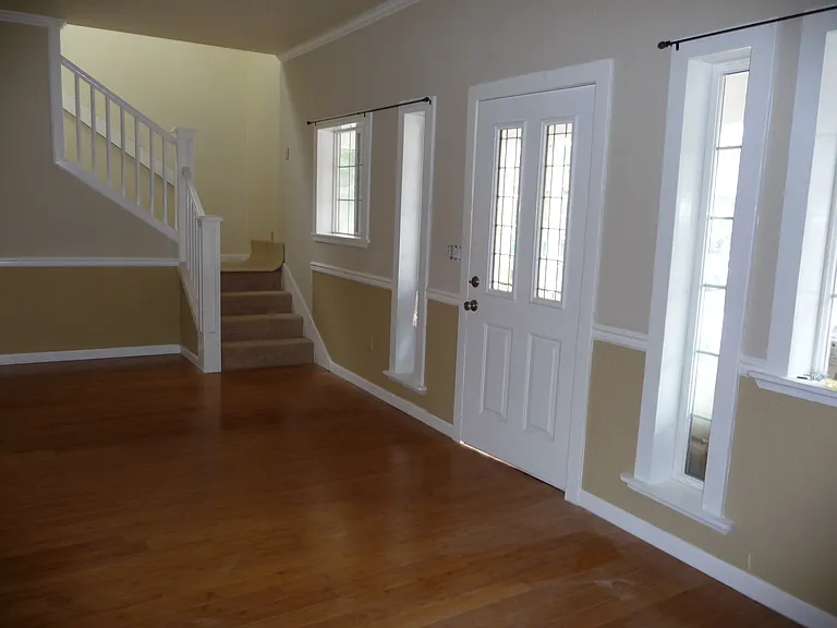 3316 Claremont Ave S — Photo 2