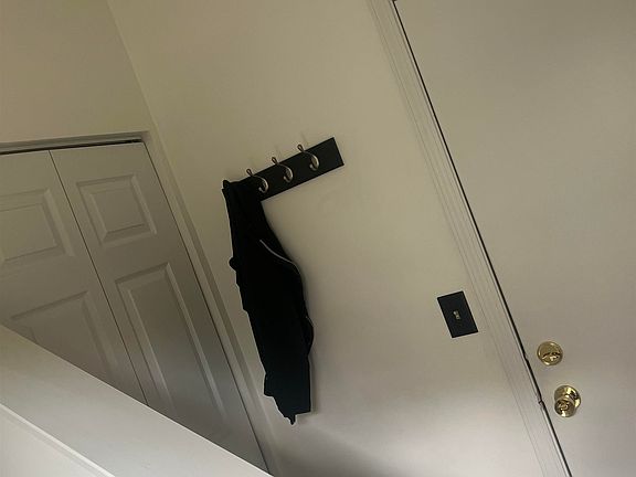 4th image of 6249 Commonwealth Dr