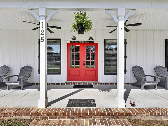 2nd image of 125 Robin Road