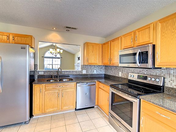 4th image of 316 Woodruff Park Ln