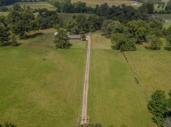 144 Coker Rd, Benton, LA 71006