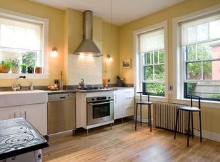 27 West St, Portland, ME 04102