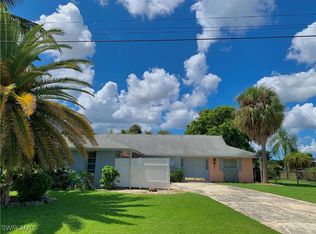 3672 SE 5th Ct, Cape Coral, FL 33904