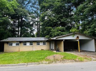 1417 Hendricks St, Columbia, MS 39429