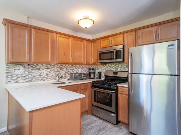 3701 Shore Parkway image 2 of 14