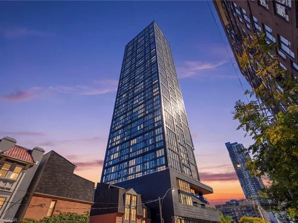 319 Jarvis St #4807, Toronto, ON M5B 0C8
