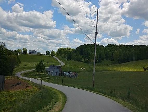 Exterior Neighborhood (street photo)