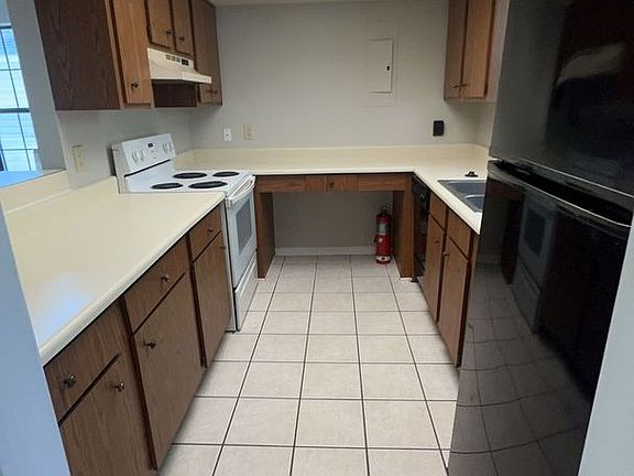2nd image of 6534 Laguna Point