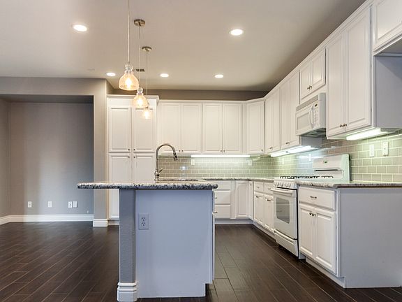 3rd image of 25568 Cedar River Ct