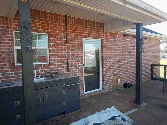 4th image of 2941 Mount Talbot St