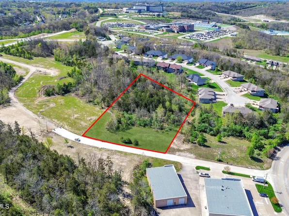 2517 Creek Trail Pl, Jefferson City, MO 65109