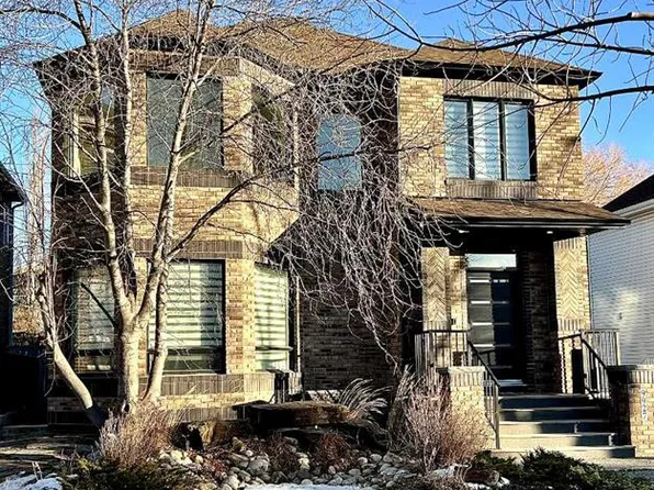 9927 W Scurfield Dr NW, Calgary, AB T3L 1V9