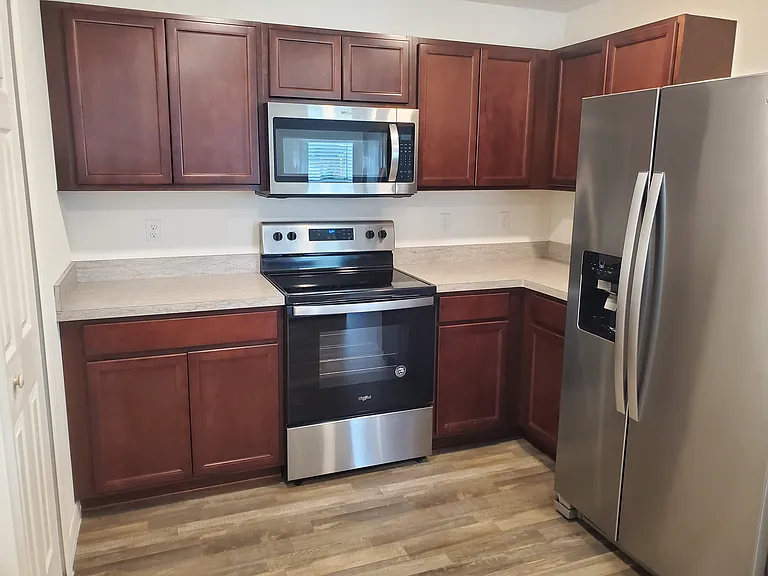 3150 SW Centamino St — Photo 6