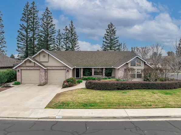 139 E Chestnut Court, Visalia, CA 93277