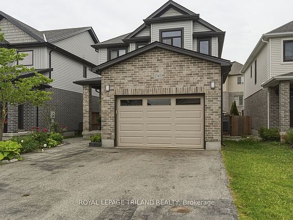 3rd image of 2545 Asima Dr