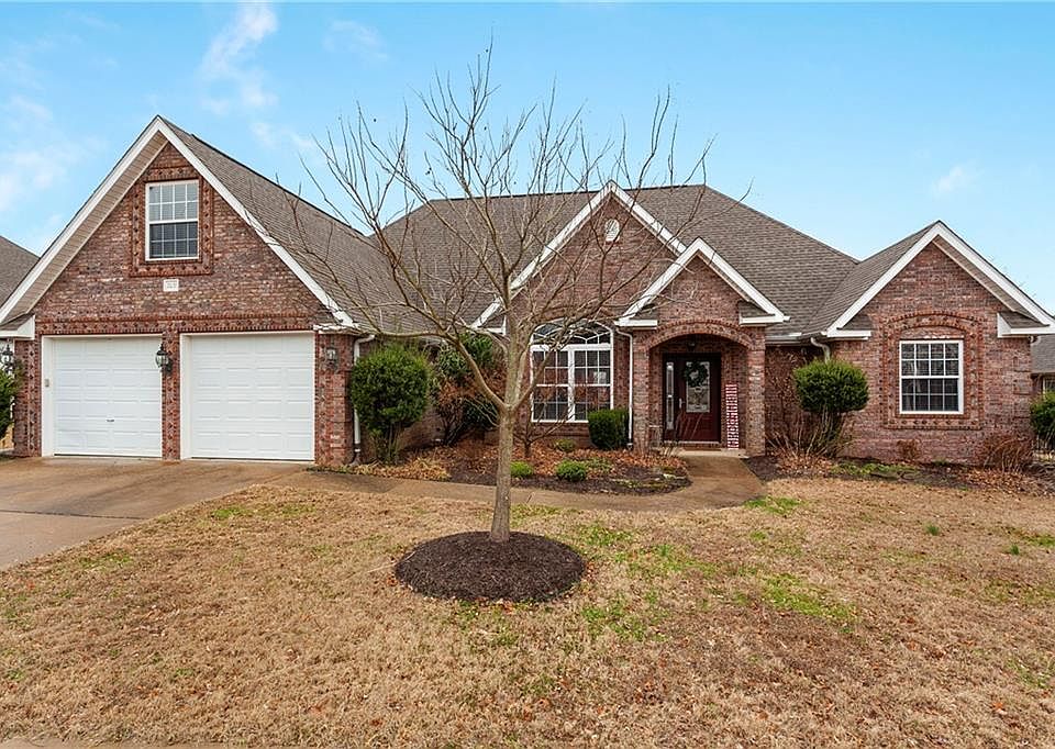 1st image of 2031 S Cherry Hills Dr