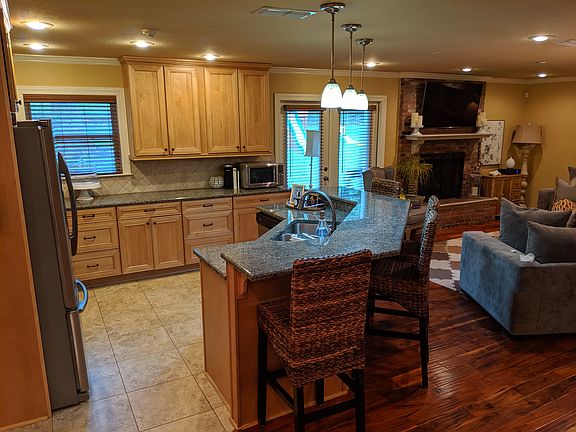 2nd image of 11 McKinley Cir