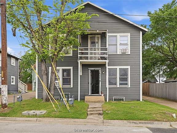 2nd image of 402 Hill St