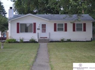 3203 Cornhusker Dr, Omaha, NE 68124