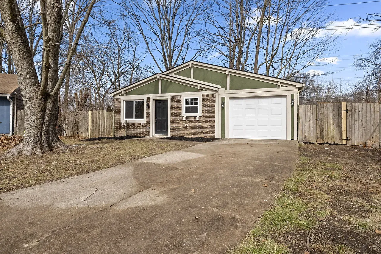 3 bed, 892 sqft, $1,500 — Photo 1