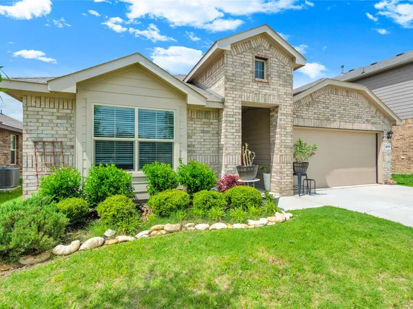 16717 Porterfield Ln, Justin, TX 76247