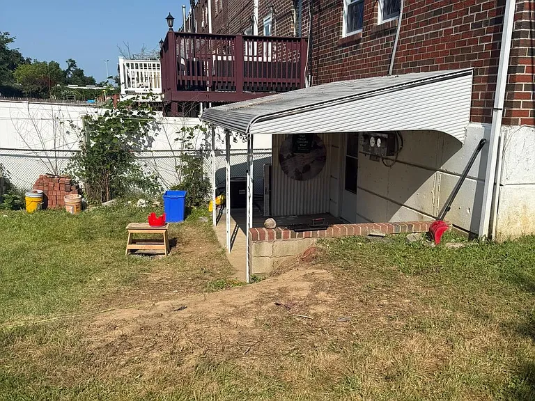 3658 Genesee Dr — Photo 7