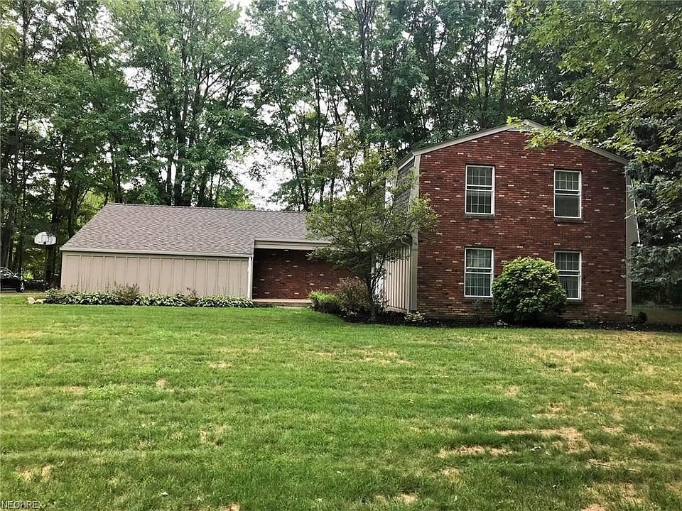 1st image of 9386 Canterbury Ln
