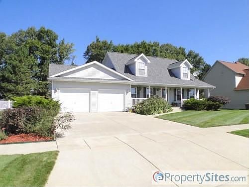 3rd image of 5890 Cartago Dr