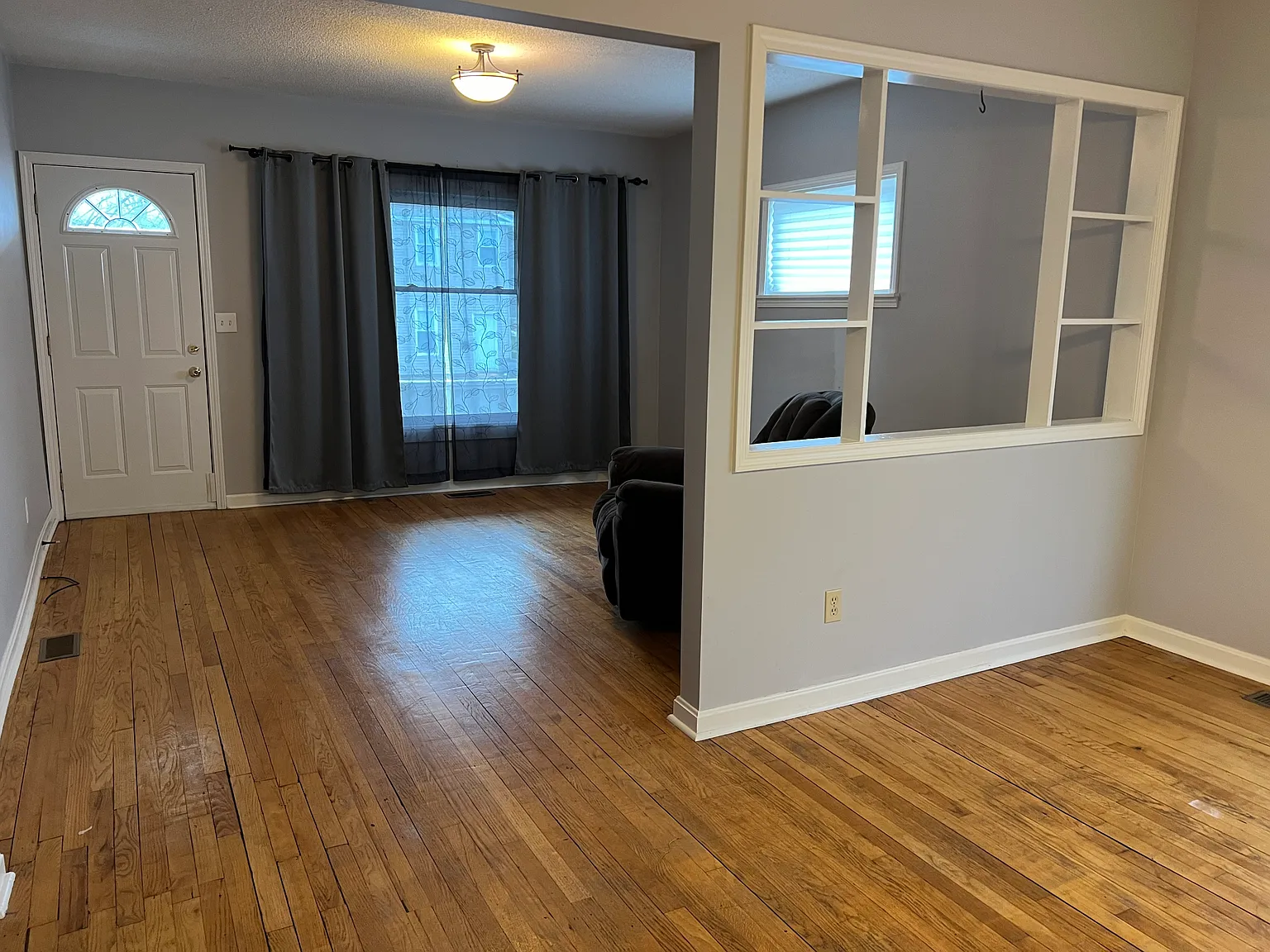 3 bed, 1.5 bath, 1170 sqft, $1,800 — Photo 2