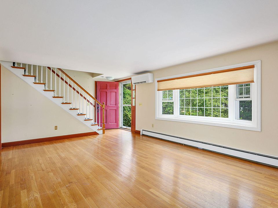 19 Carl Landi Circle, East Falmouth, MA 02536 Zillow