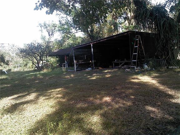 4th image of 916 E 109th Ave