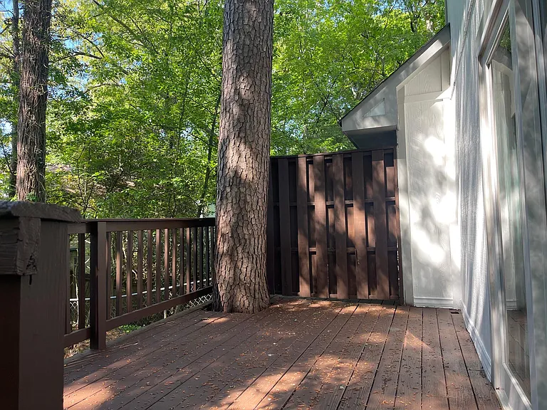 1282 Creekside Ct SE — Photo 6