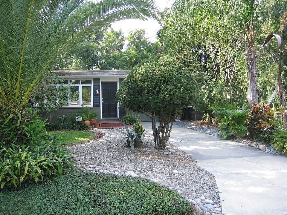 1st image of 1208 N Westmoreland Dr