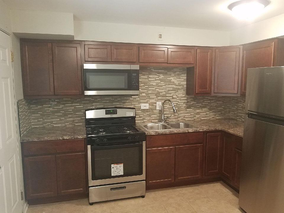 1st image of 7544 S Yates Blvd APT D