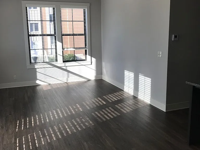 3625 Dewey Ave — Photo 8