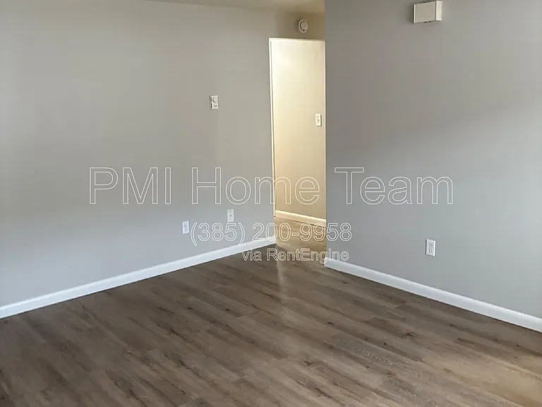 3476 Brinker Ave #8 — Photo 3
