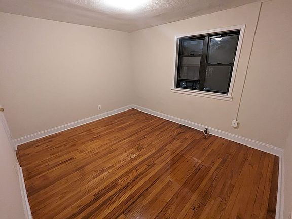 4th image of 22-07 19th St #3