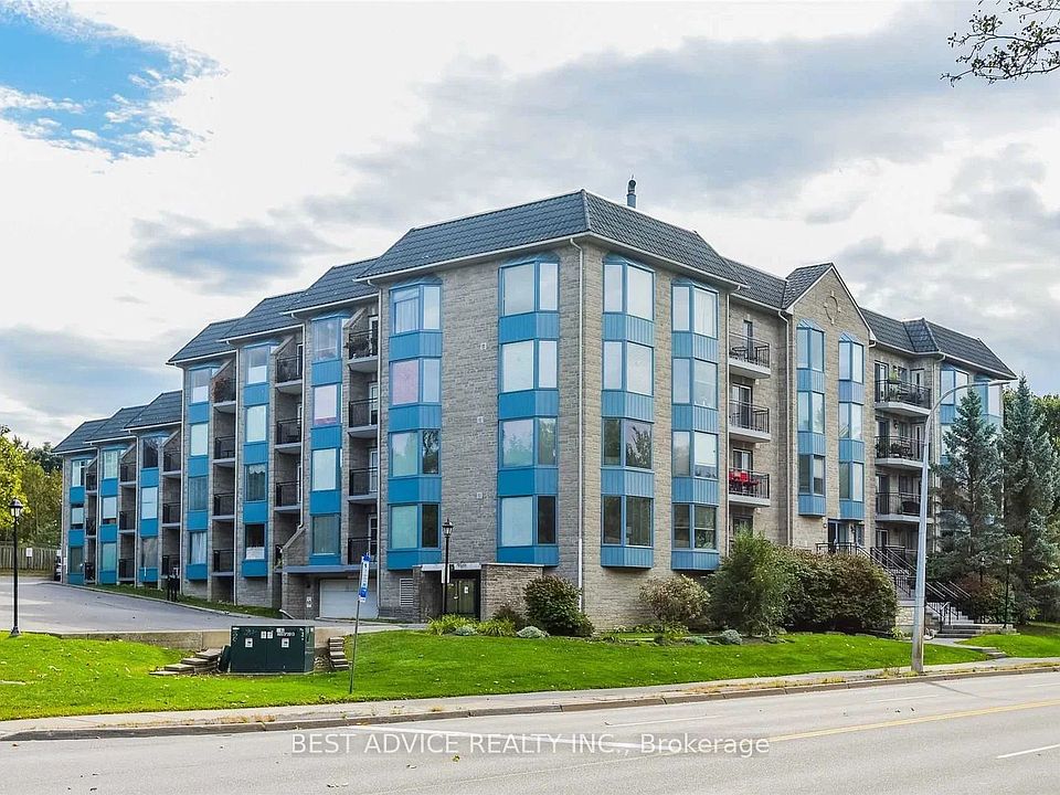 1st image of 85 Wellington St W #104